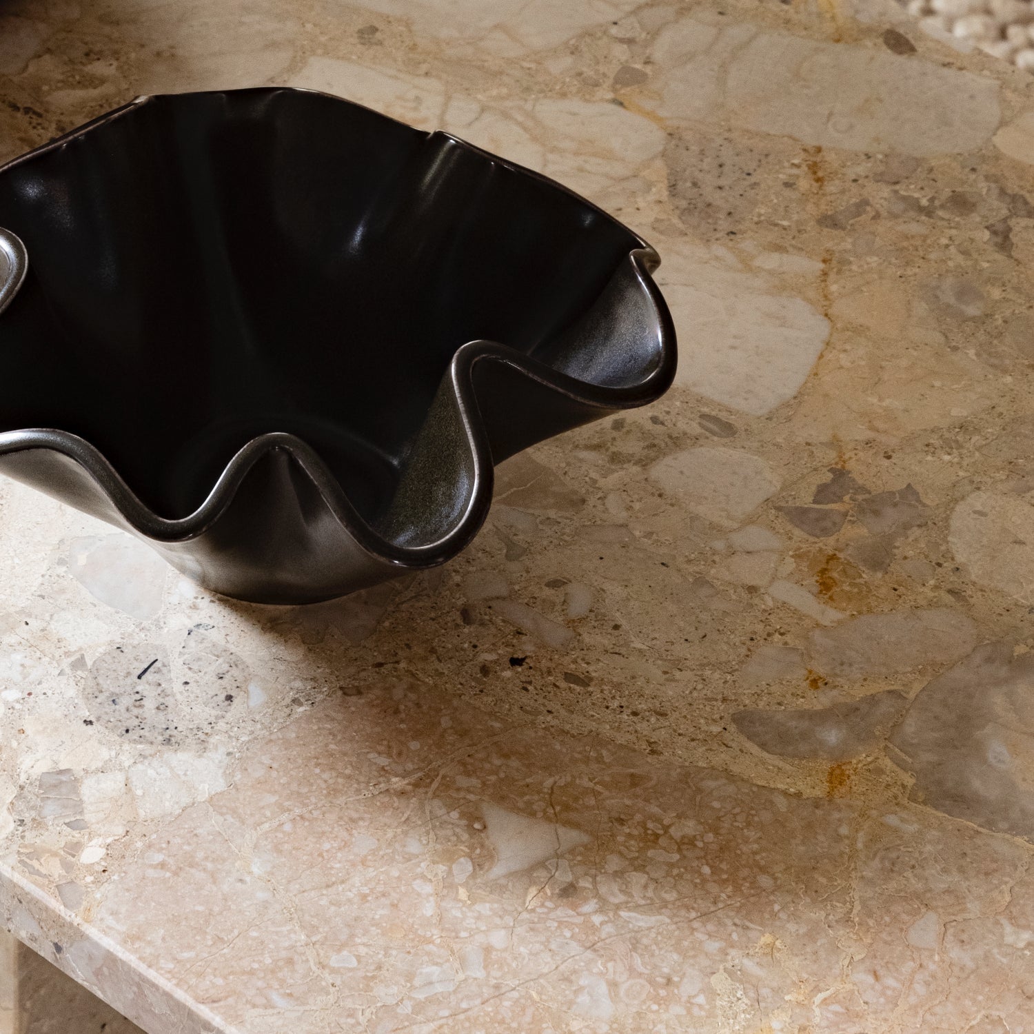 Audo Copenhagen Androgyne Lounge Table Kinus Breccia - KANSO