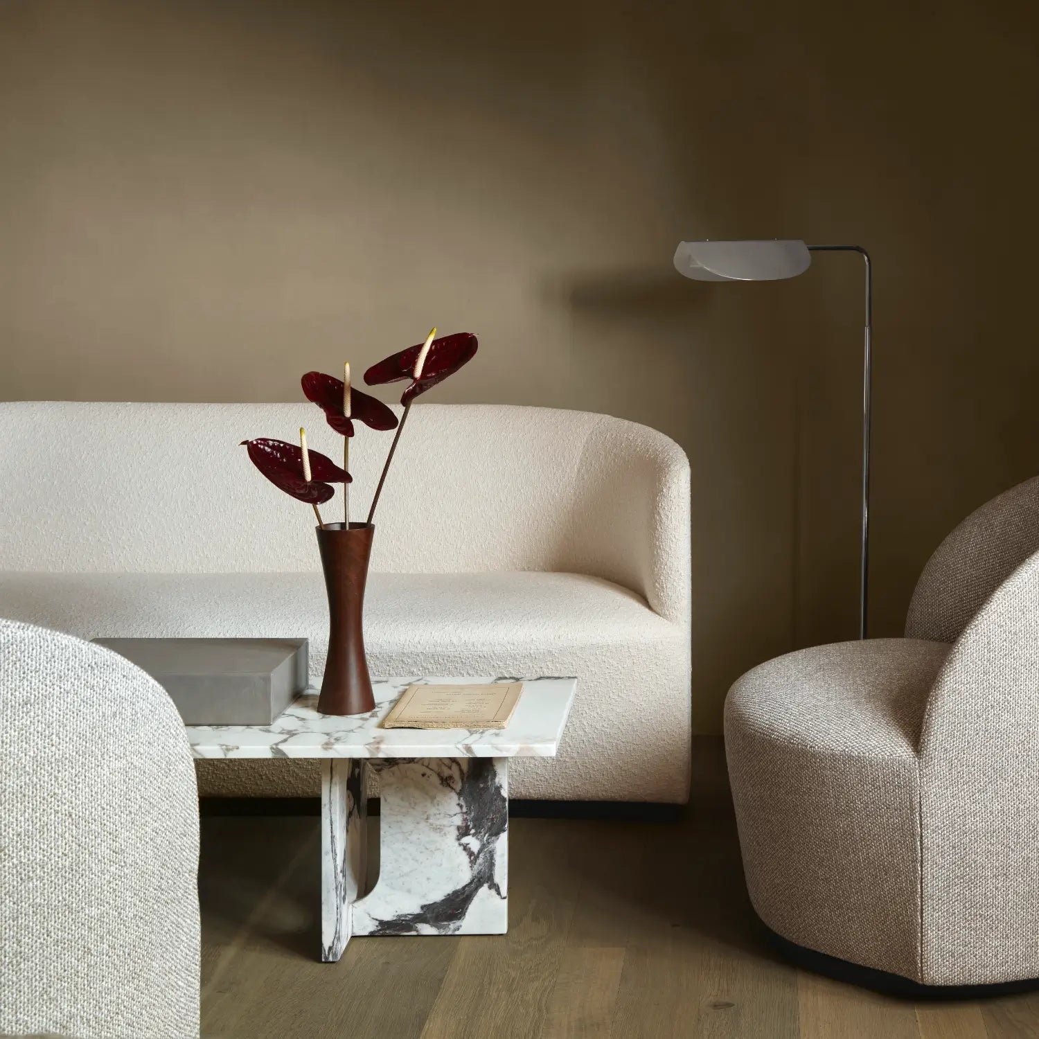 Audo Copenhagen Tearoom Sofa Menu Boucle #02 - KANSO