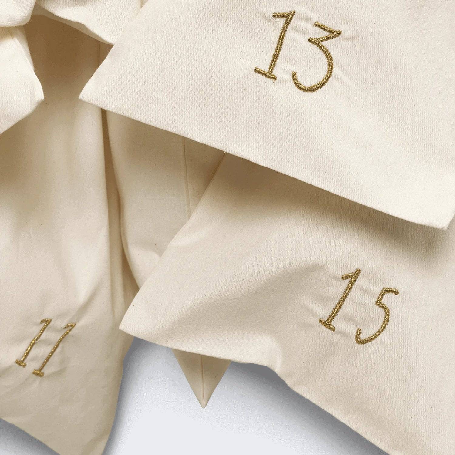 Ferm Living Christmas Countdown - 24 Bags Off-White - KANSO#Color_Off-White