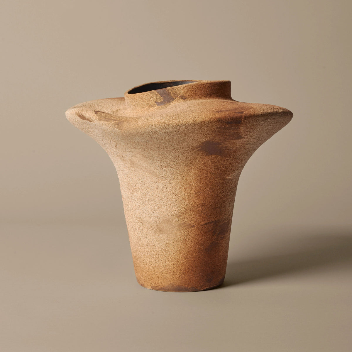 Ferm Living Evio Vase Burnt Umber Large#Color_Burnt Umber