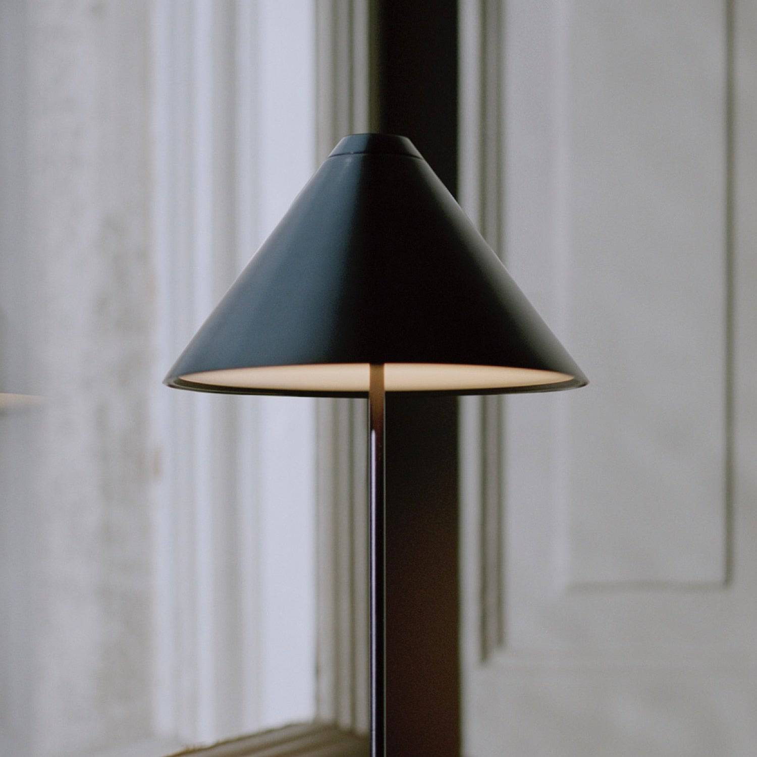 New Works Brolly Portable Table Lamp Black - KANSO#Color_Black