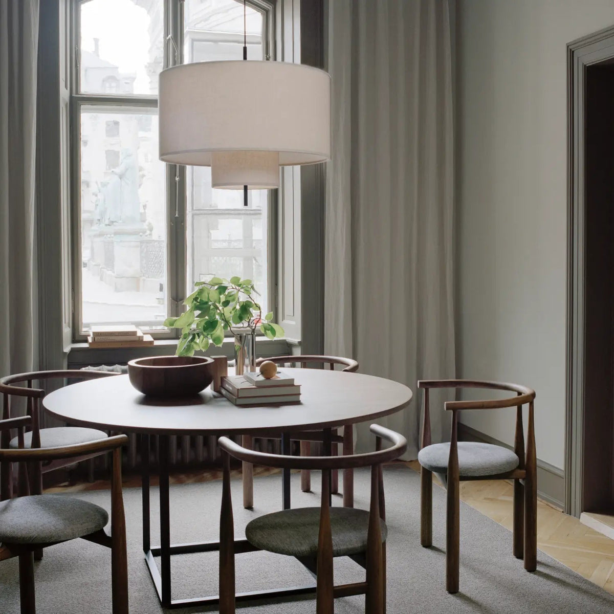New Works Bukowski Chair Walnut w. Romo Linara 342#Frame/Fabric Color_Walnut w. Romo Linara 342