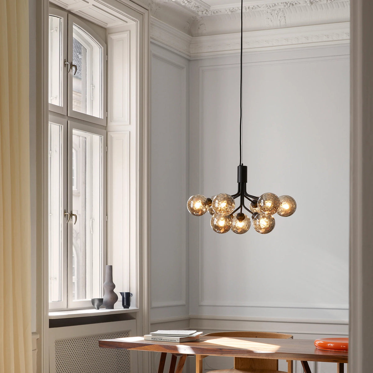 Nuura Apiales 9 Chandelier, Satin Black / Optic Smoked - KANSO#Finish_Satin Black / Optic Smoked
