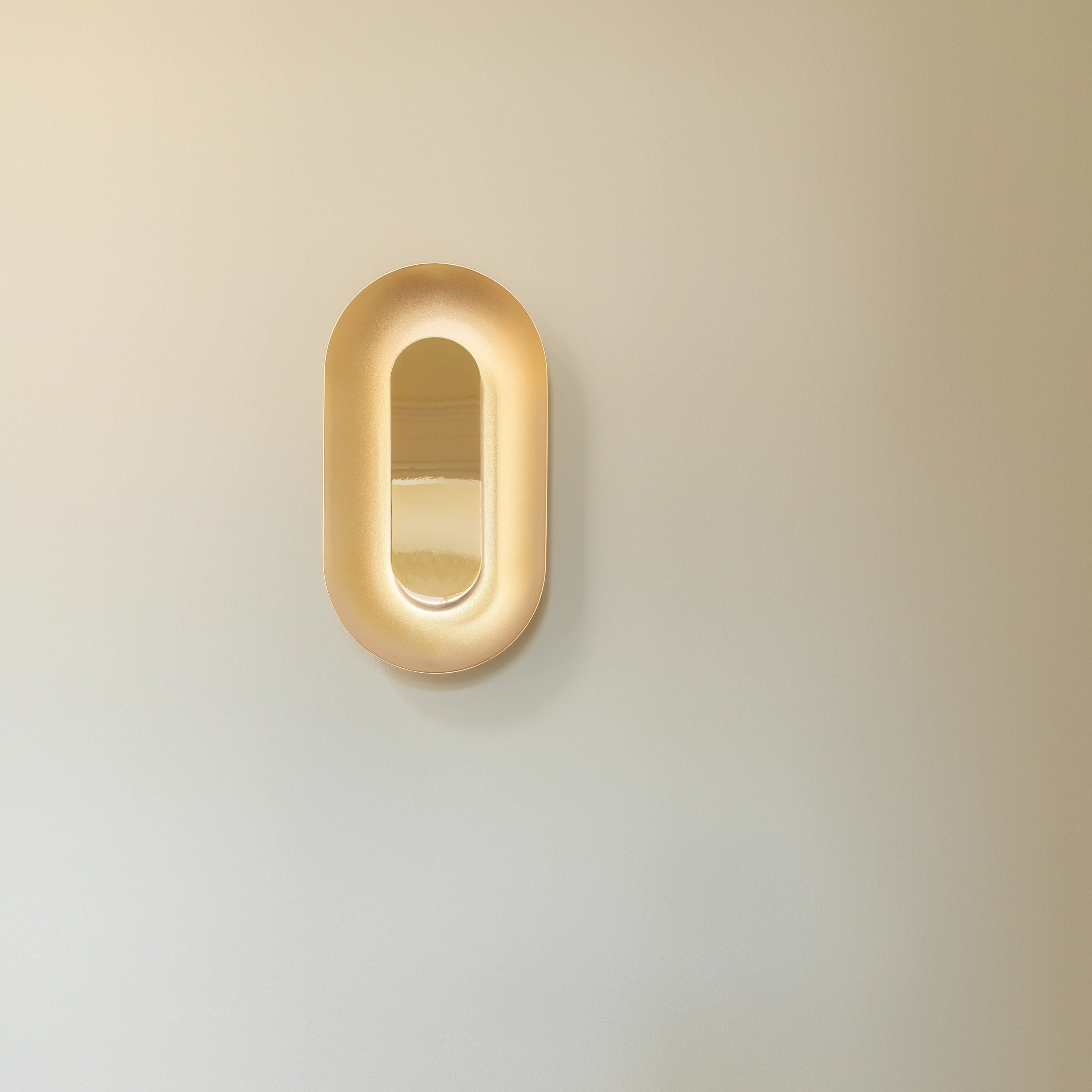 Nuura Sasi Wall Light Small, Brass - KANSO#Finish_Brass