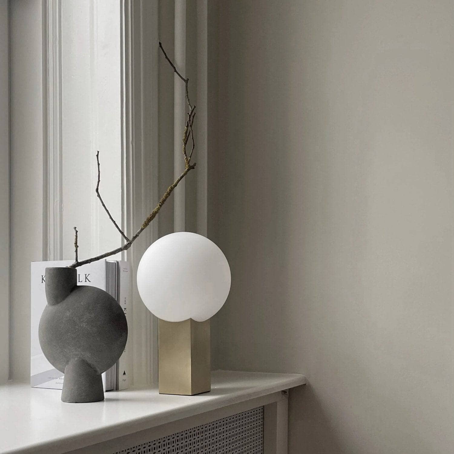 101 Copenhagen Sphere Vase Bubl, Medio - Dark Grey - KANSO
