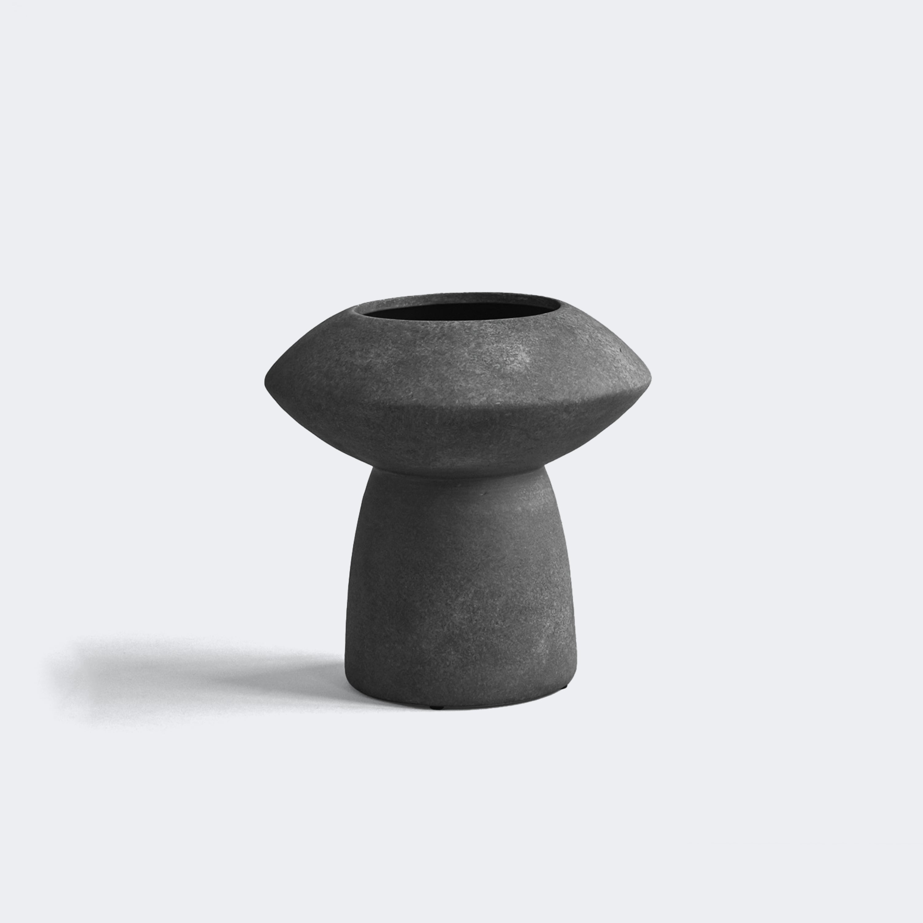 101 Copenhagen Sphere Vase, Fat - Dark Grey - KANSO