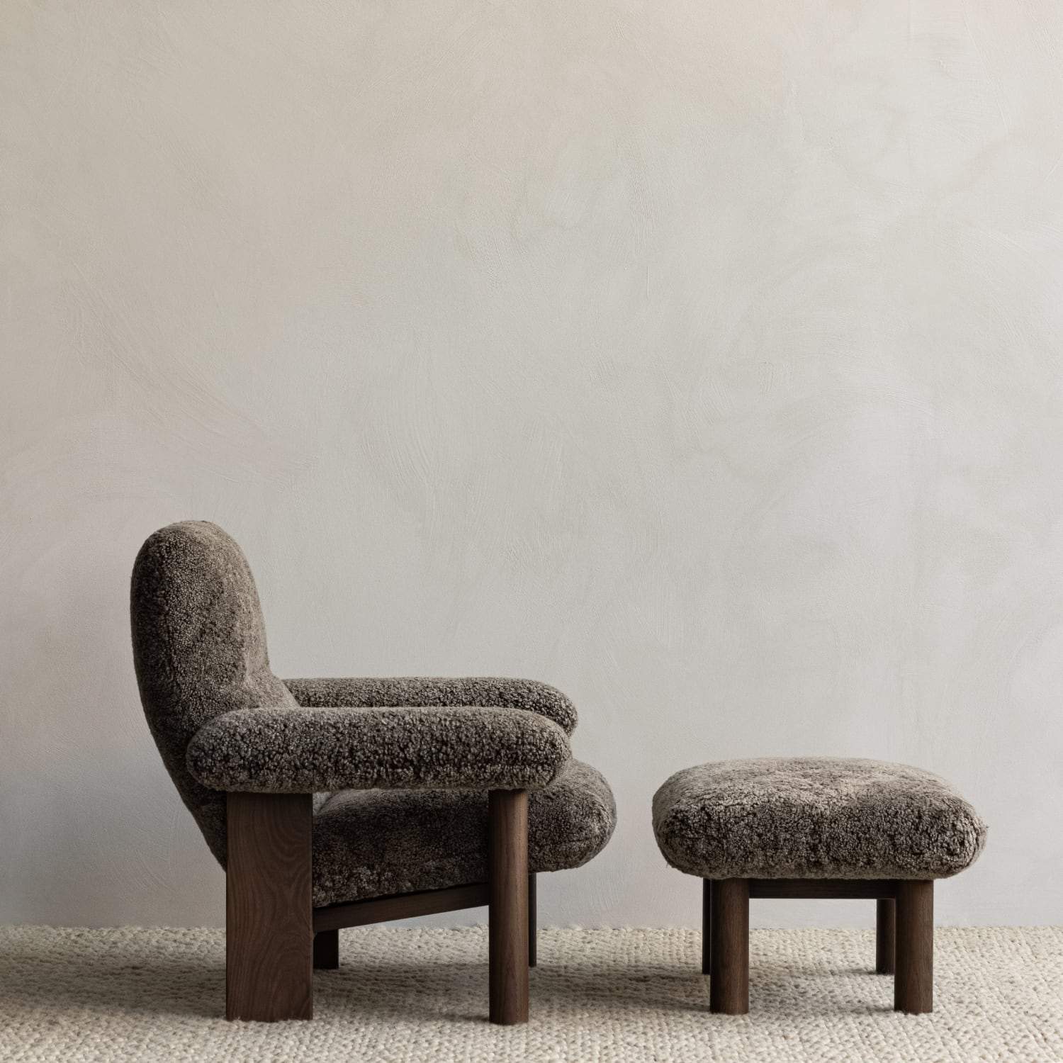 Audo Copenhagen Brasilia Lounge Chair Dark Stained Oak Sheepskin Curly (Root) - KANSO