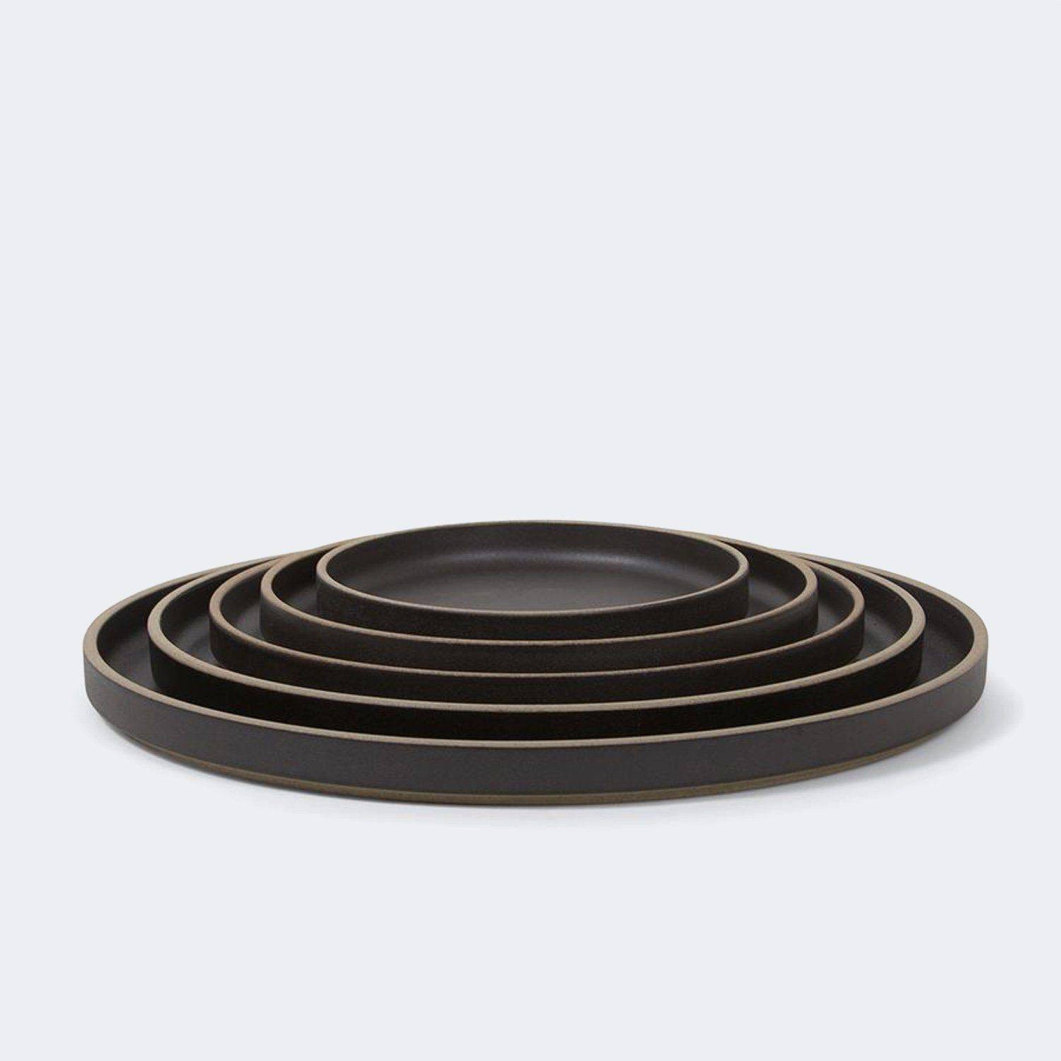 Hasami Porcelain Plate in Black - KANSO