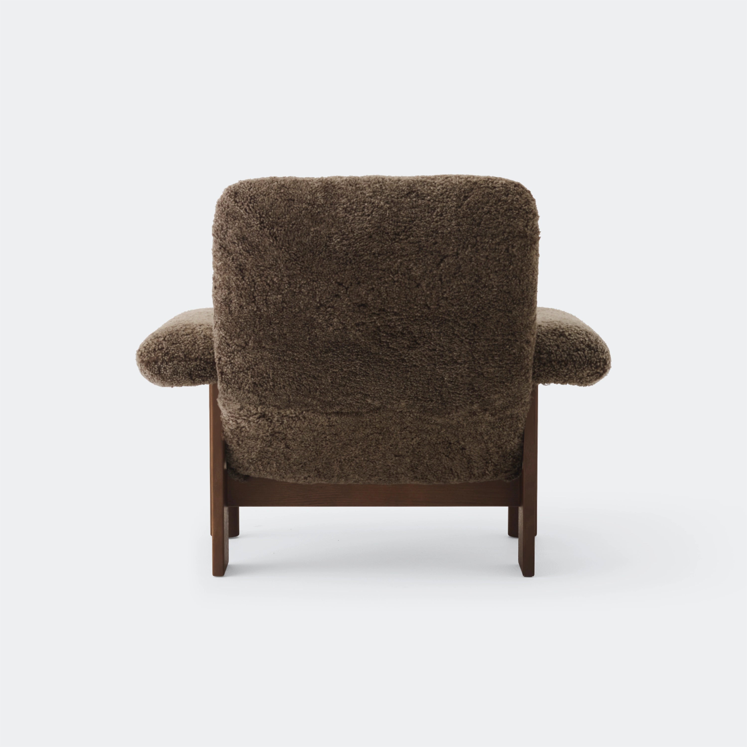 Audo Copenhagen Brasilia Lounge Chair Walnut Sheepskin Curly (Root) - KANSO
