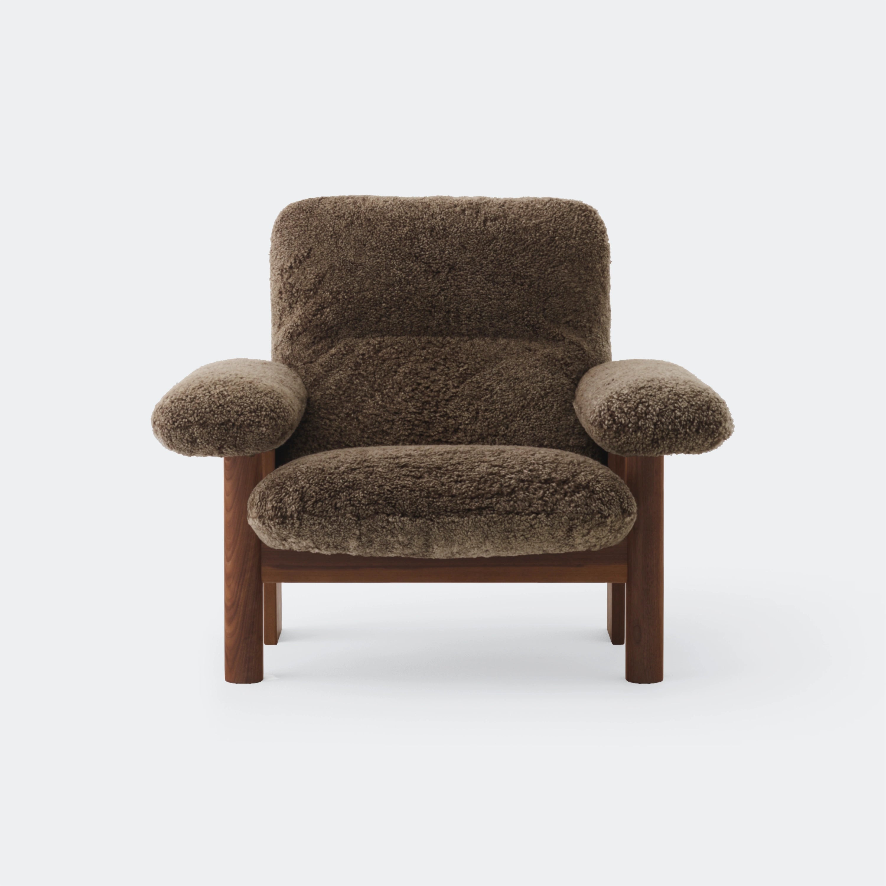Audo Copenhagen Brasilia Lounge Chair Dark Stained Oak Sheepskin Curly (Root) - KANSO