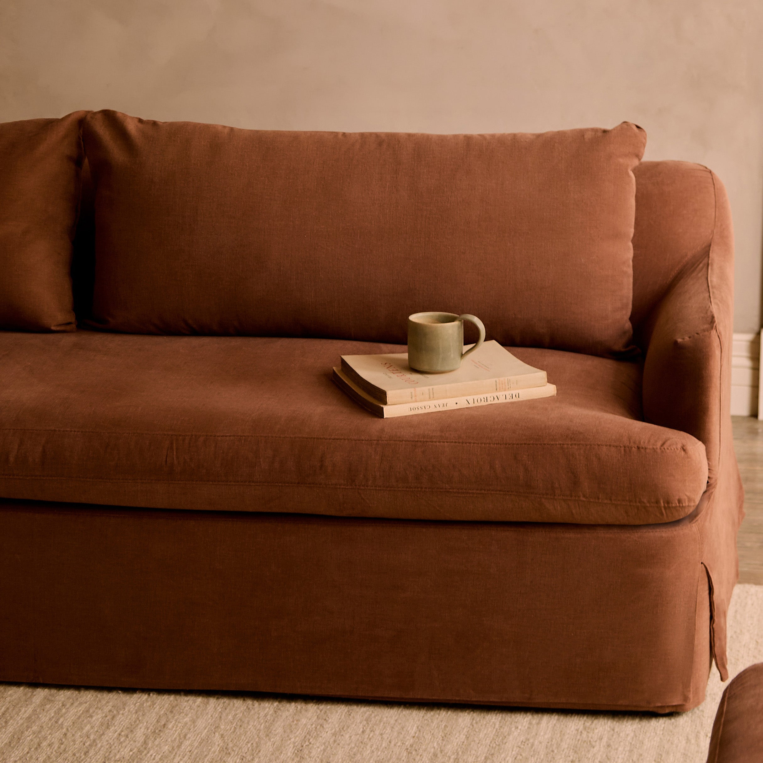 House of Leon Antwerp Sofa#Color_Rust