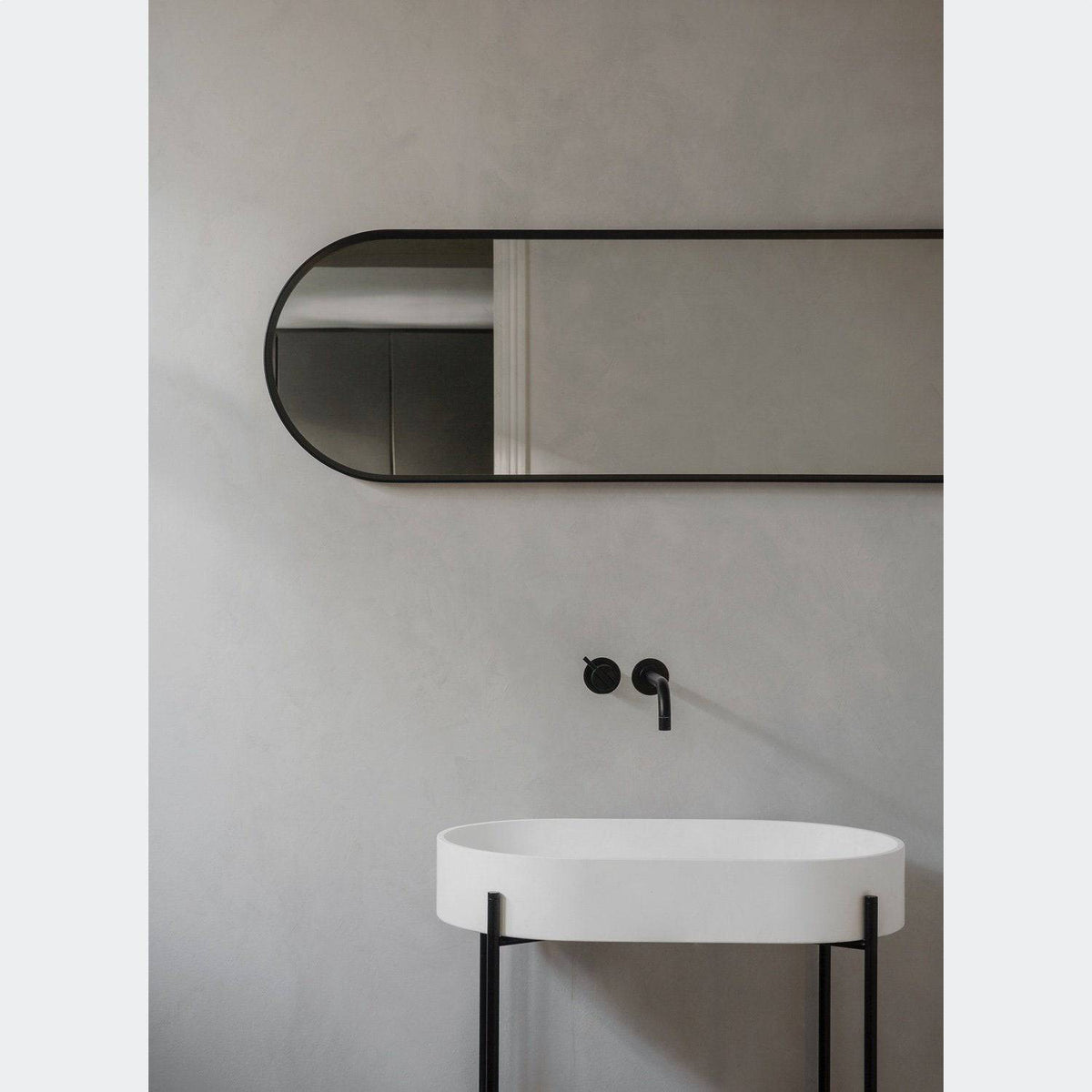 Audo Copenhagen Norm Oval Wall Mirror Black#Color_Black