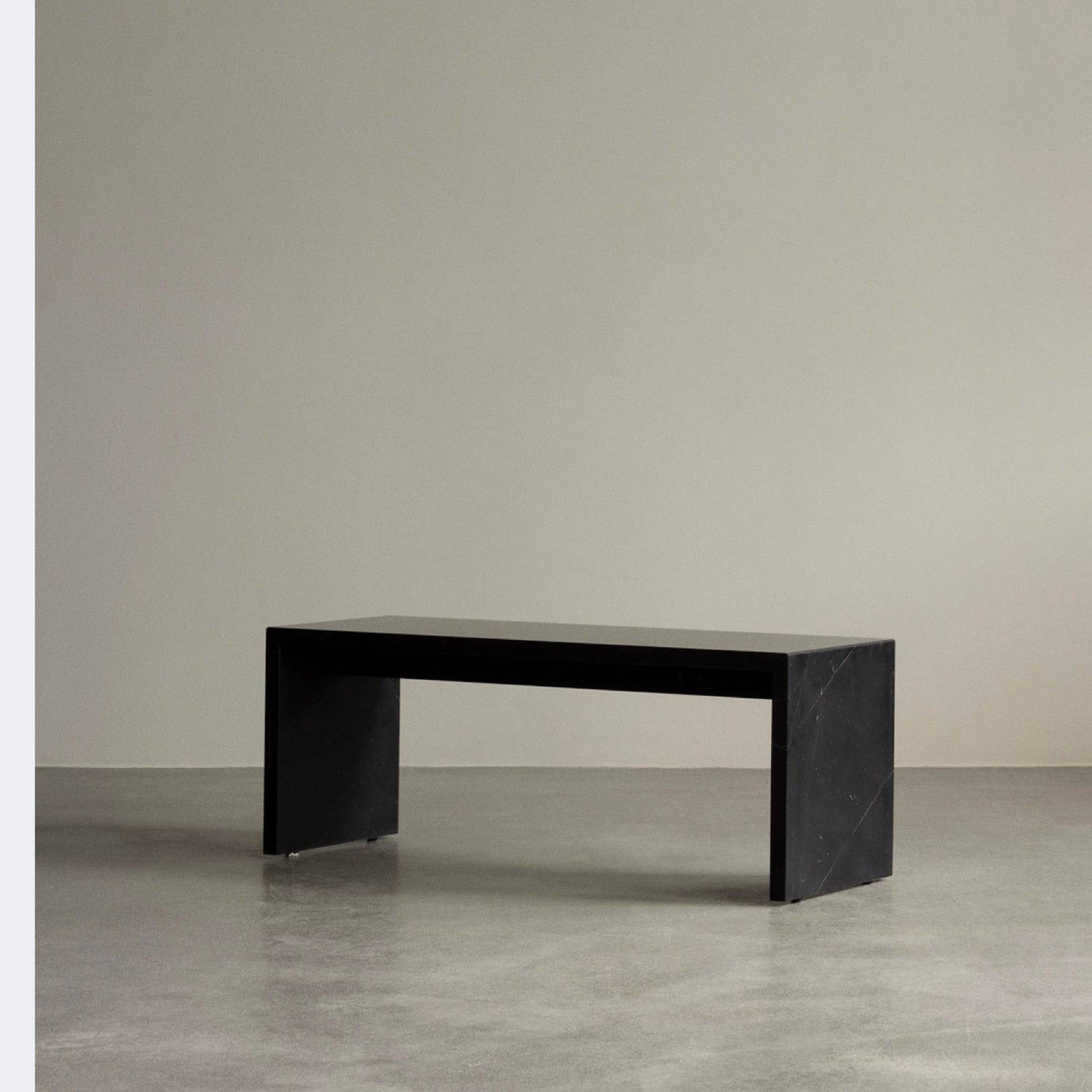 Audo Copenhagen Plinth Bridge Nero Marquina - KANSO#Finish_Nero Marquina