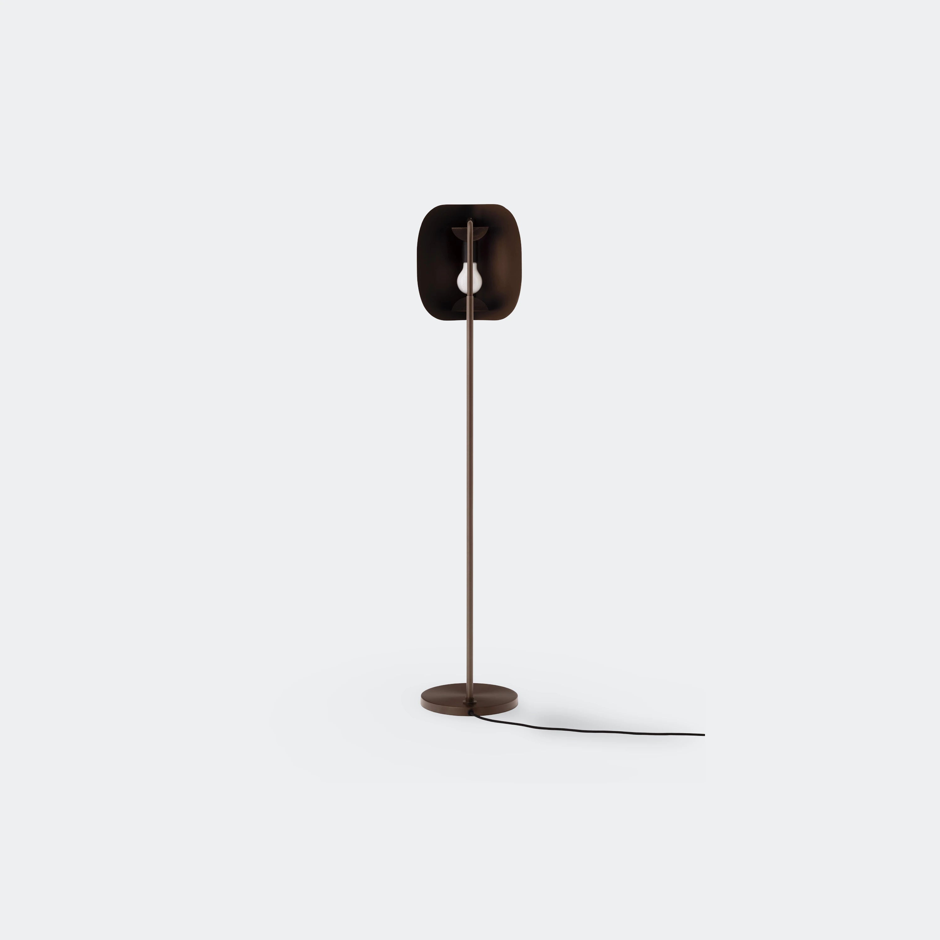 Audo Copenhagen Wing Floor Lamp Bronzed#Finish_Bronzed