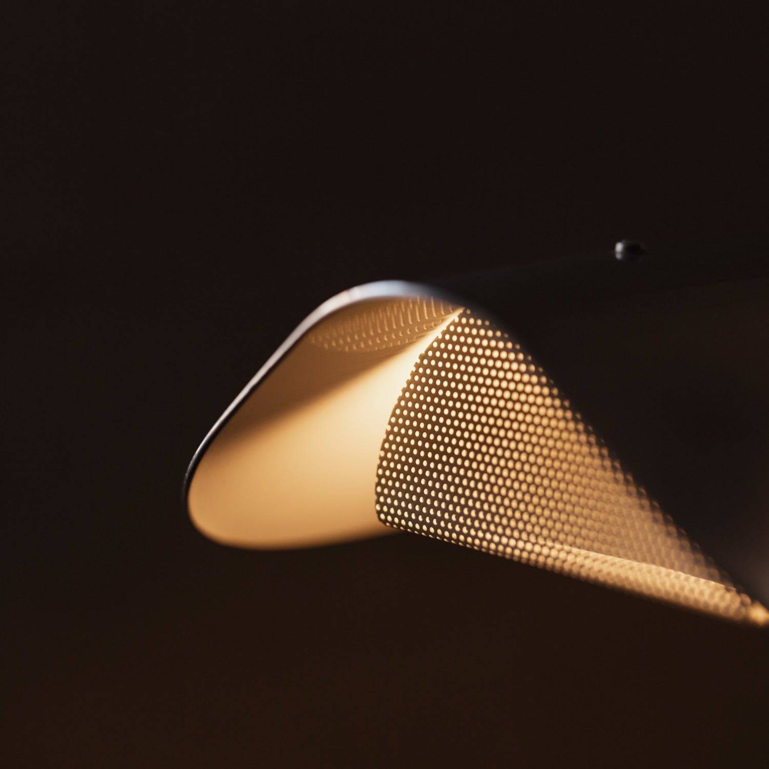 Audo Copenhagen Wing Table Lamp - KANSO