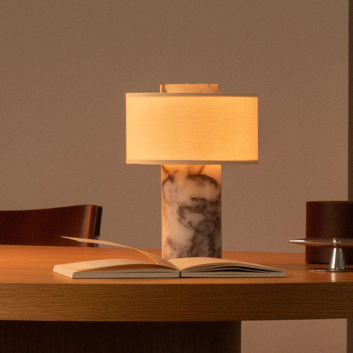 Blossholm Auríe Lamp Calacatta Viola Marble#Finish_Calacatta Viola Marble
