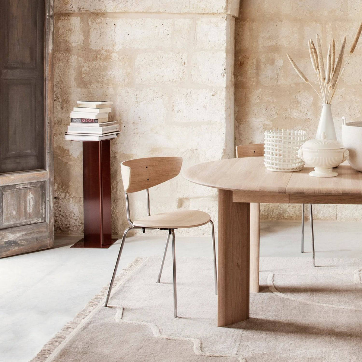 Ferm Living Bevel Table, Extendable Extendable x 2 White Oiled Oak#Color_White Oiled Oak