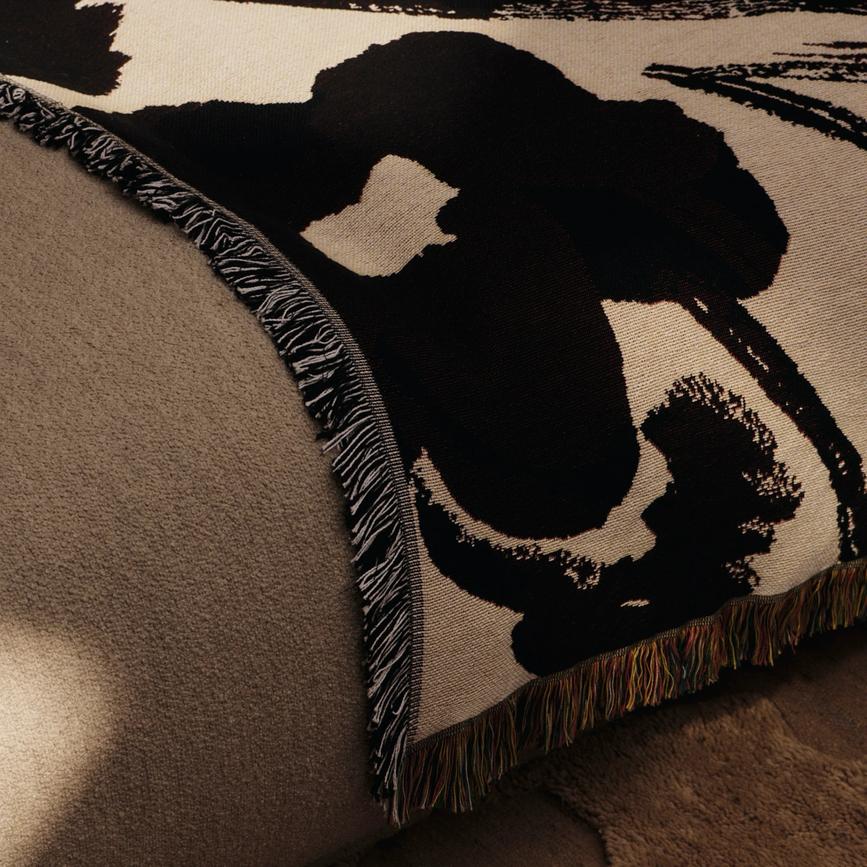 Ferm Living Cilla Tapestry Blanket Off-white Dark Grape - KANSO