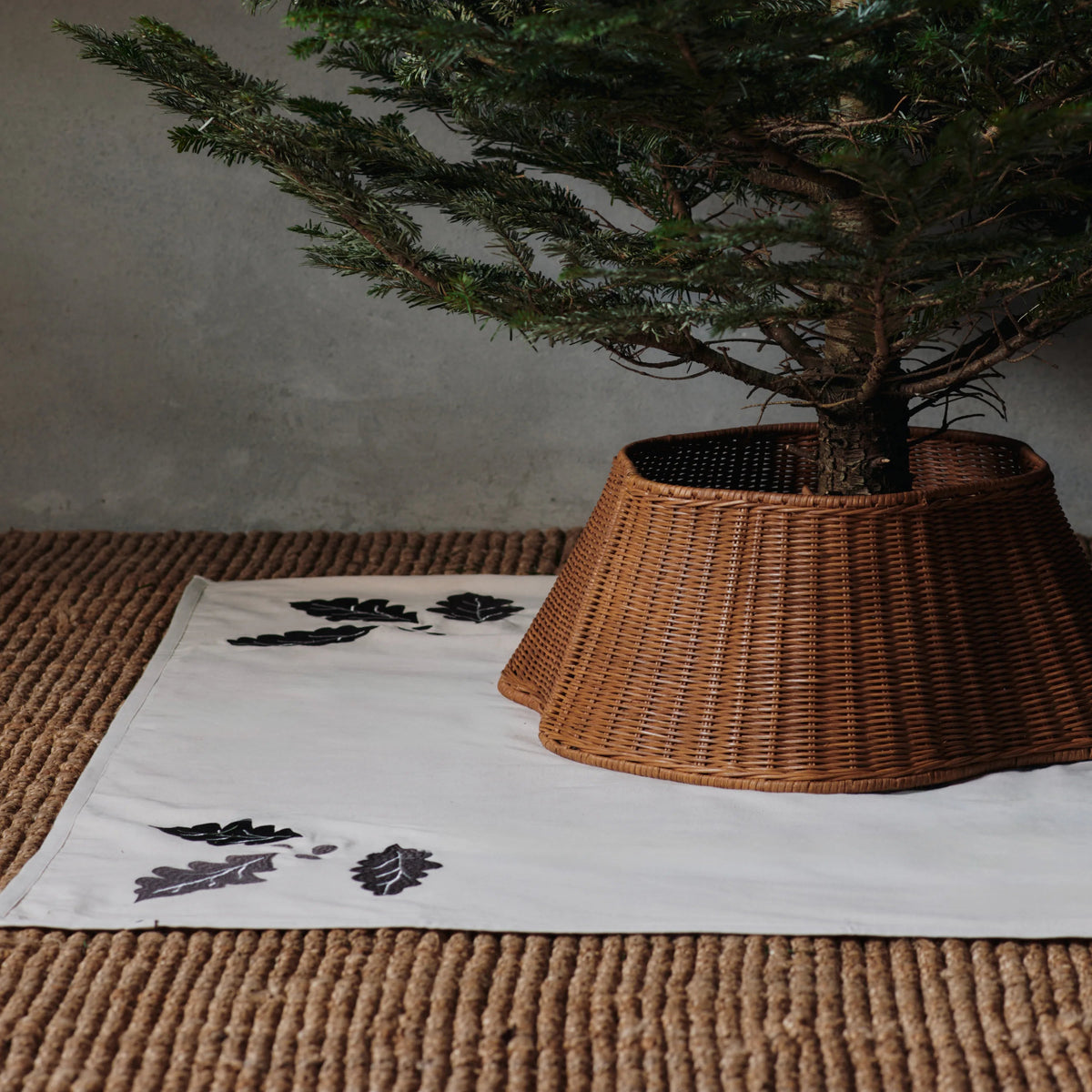 Ferm Living Ferm Living Drape Braided Tree Skirt
