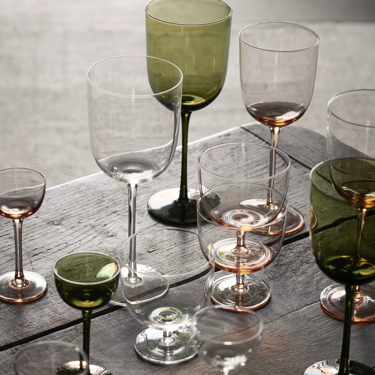 Ferm Living Host White Wine Glasses - Set of 2 Moss Green#Color_Moss Green