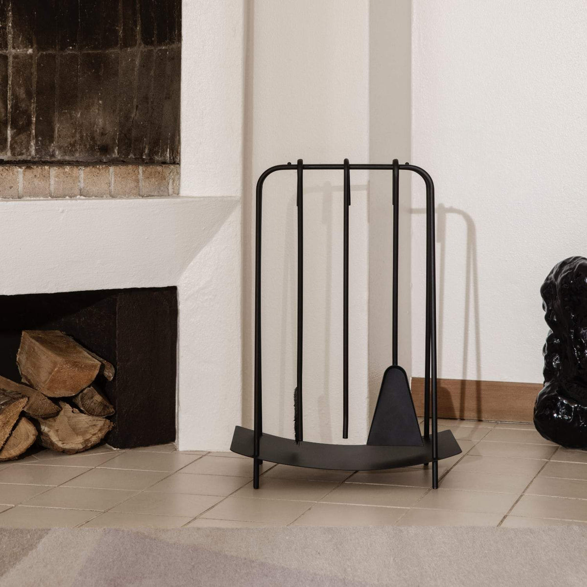 Ferm Living Port Fireplace Tools Brass - KANSO#color_black