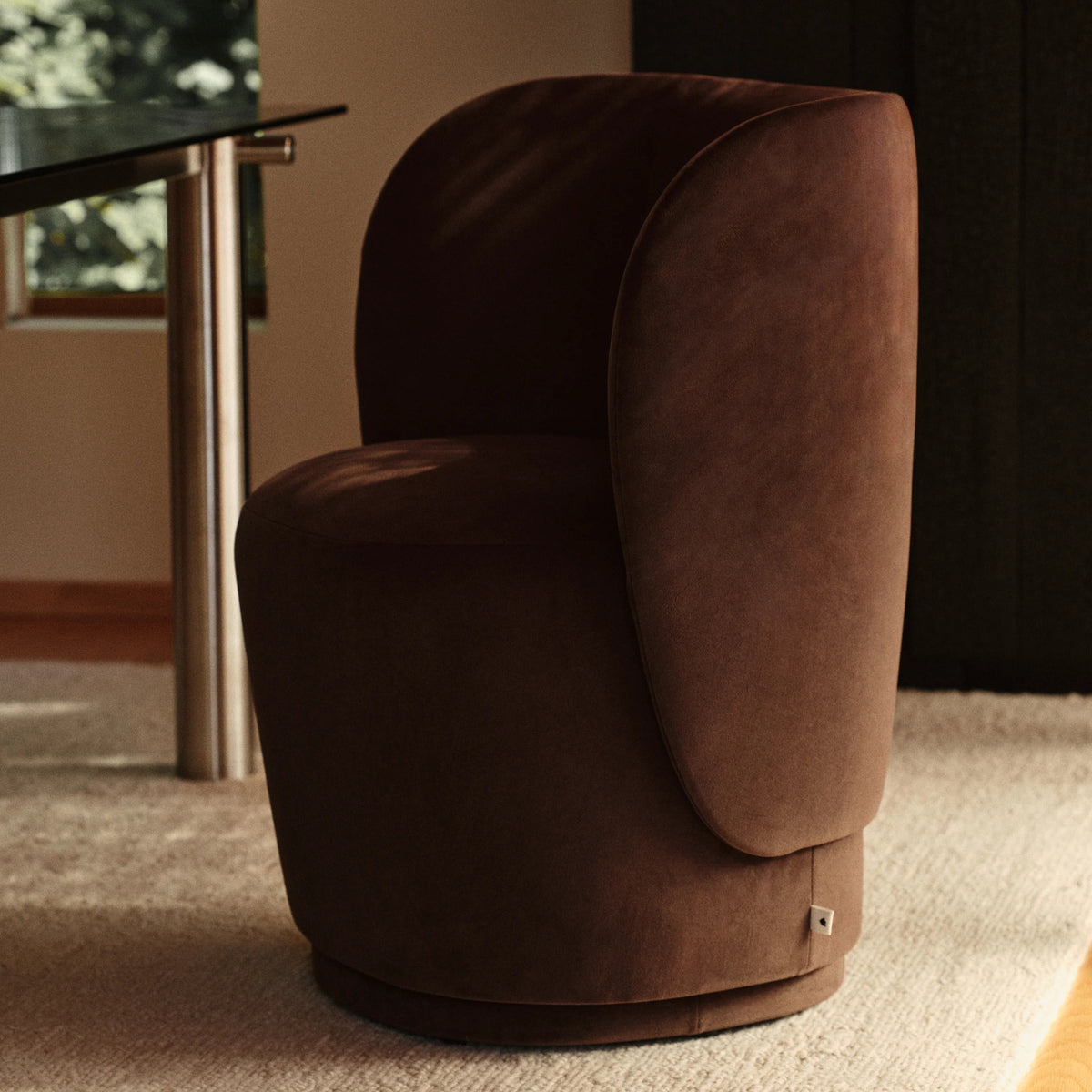 ferm Living Rico Club Chair - Swivel Base, Rich Velvet Coffee - KANSO#Color_Rich Velvet Coffee