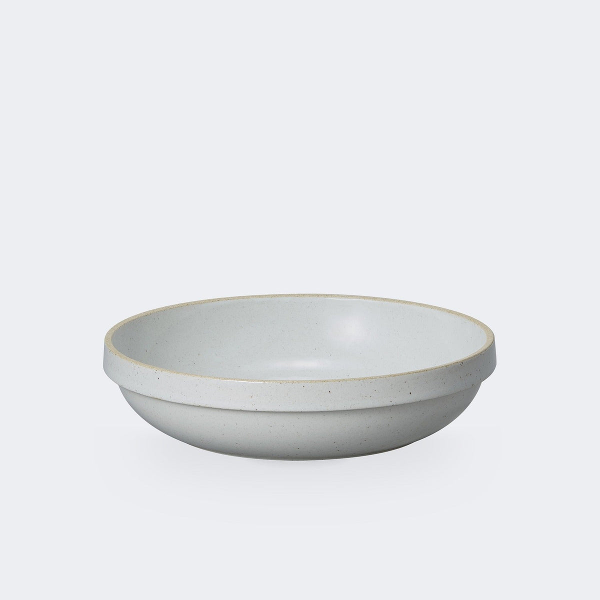 Hasami Porcelain Round Bowl in Gloss Gray 8"