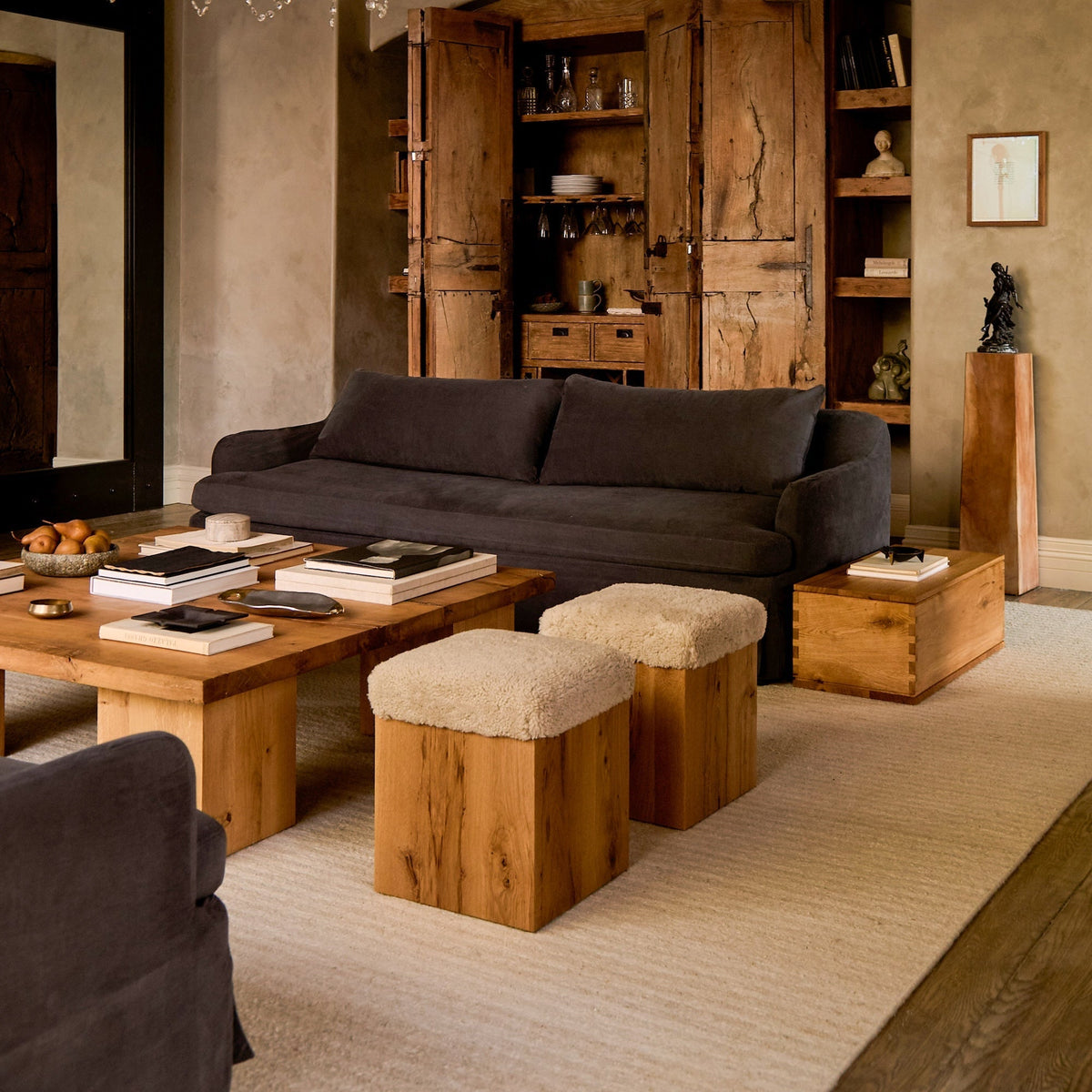 House of Leon Antwerp Sofa#Color_Vintage Black
