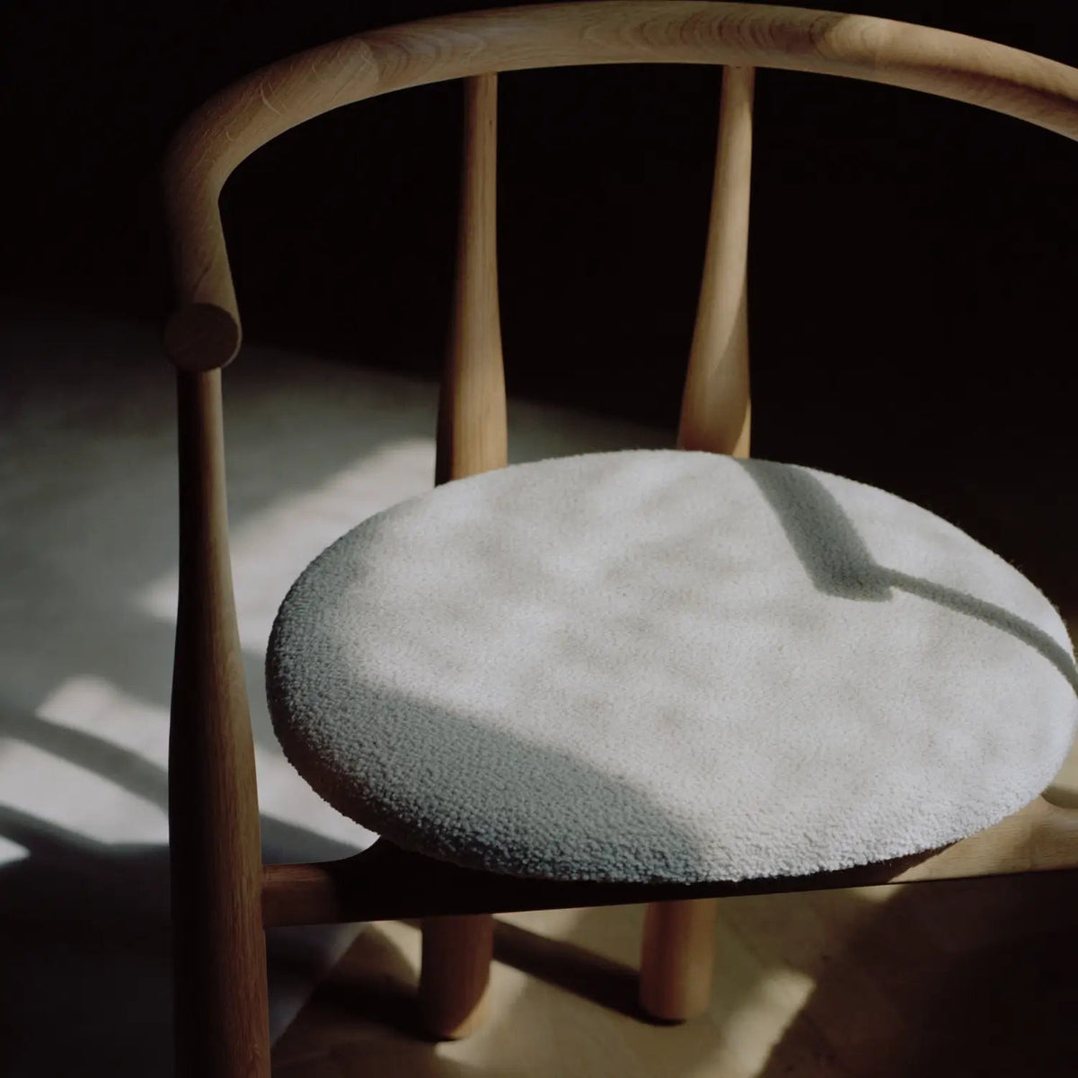New Works Bukowski Chair#Frame/Fabric Color_Oak w. Lana 024