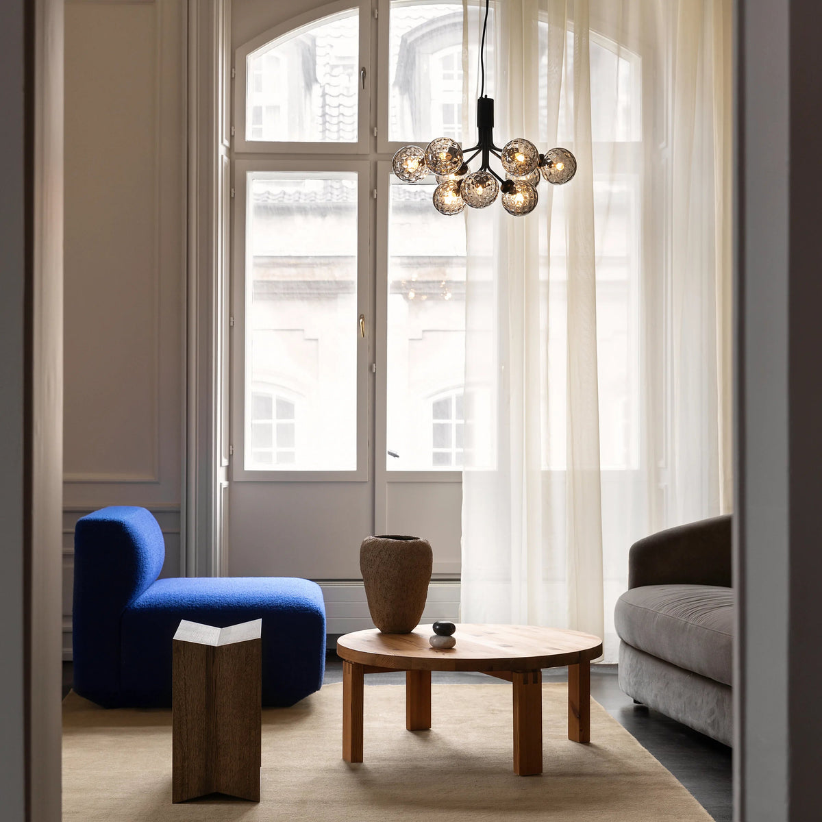 Nuura Apiales 9 Chandelier, Satin Black / Optic Smoked - KANSO#Finish_Satin Black / Optic Smoked