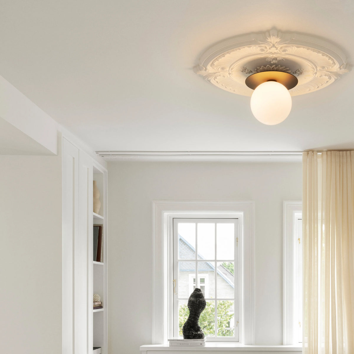 Nuura Liila 1 Wall Light Large, Dark Bronze / Opal - KANSO#Finish_Dark Bronze / Opal