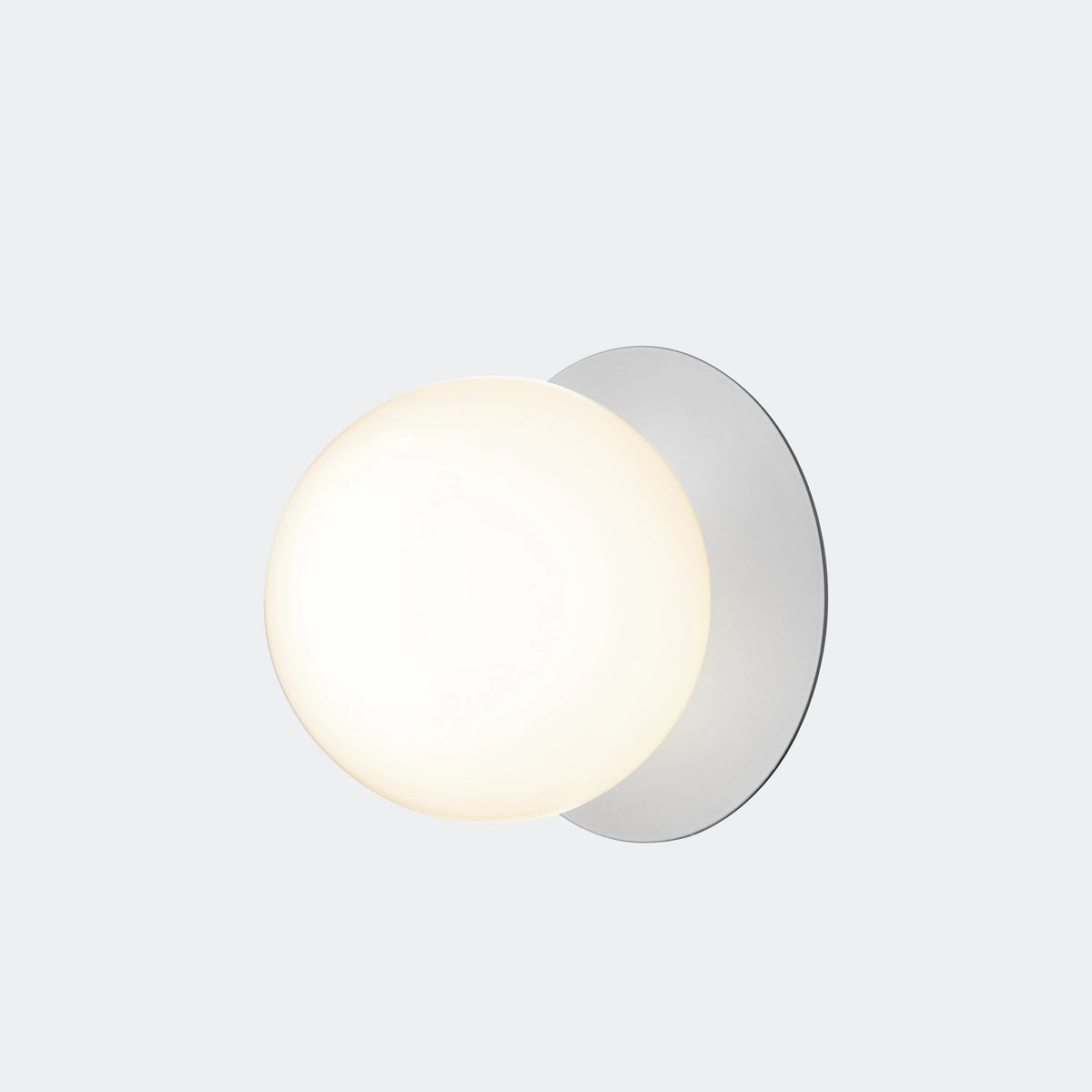 Nuura Liila 1 Wall Light Large, Light Silver / Opal - KANSO#Finish_Light Silver / Opal