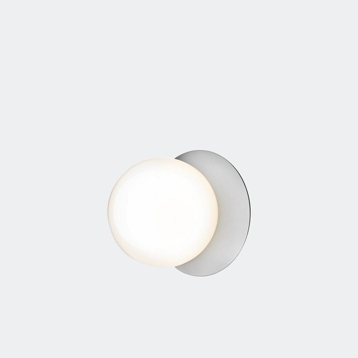 Nuura Liila 1 Wall Light Medium, Light Silver / Opal - KANSO#Finish_Light Silver / Opal