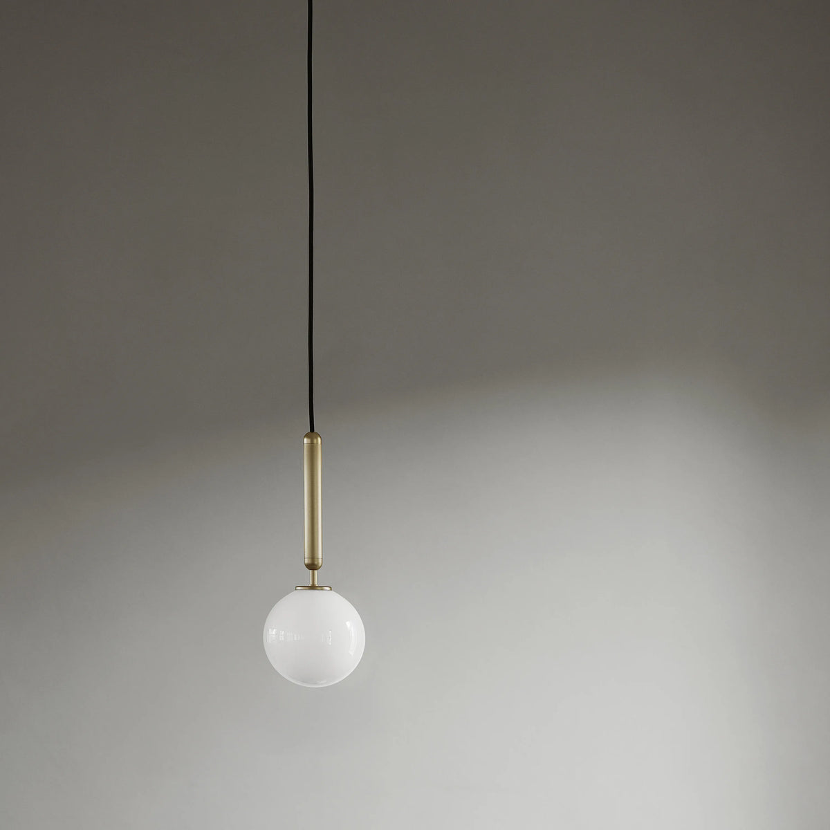 Nuura Miira 1, Brass / Opal - KANSO#Finish_Brass / Opal