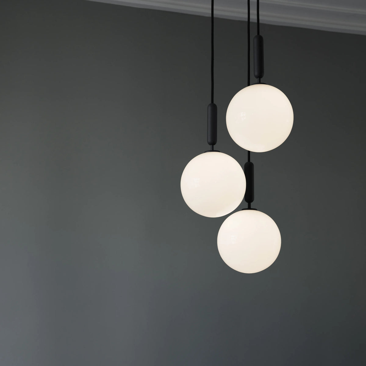 Nuura Miira 3 Large Chandelier, Rock Grey / Opal - KANSO#Finish_Rock Grey / Opal