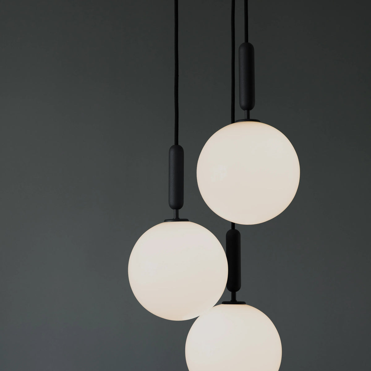 Nuura Miira 3 Large Chandelier, Rock Grey / Opal - KANSO#Finish_Rock Grey / Opal
