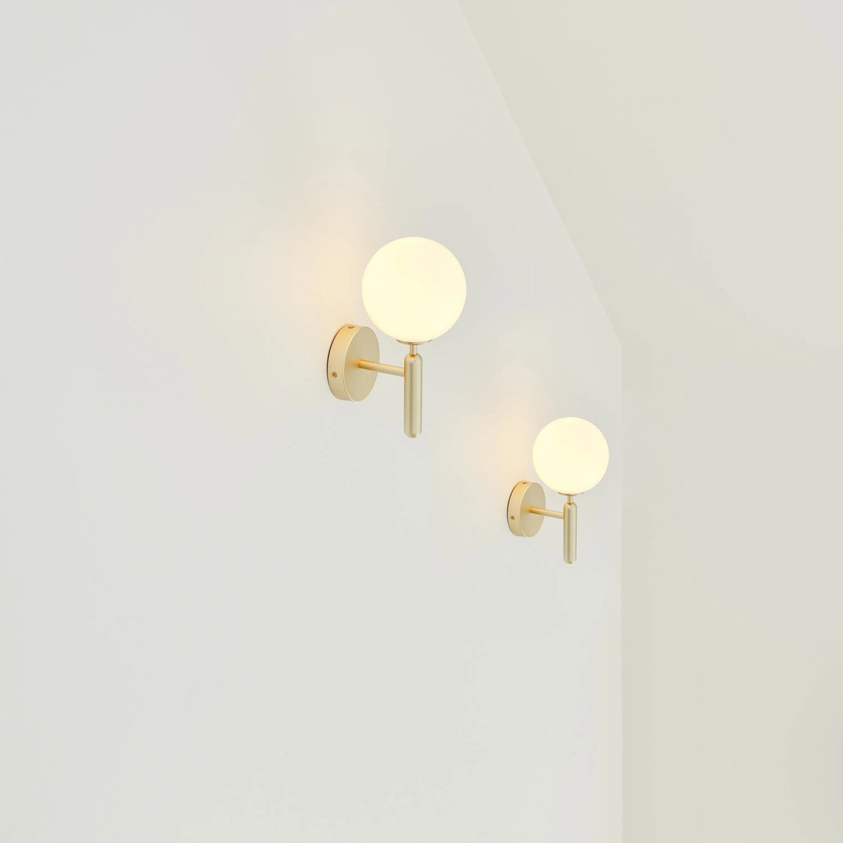 Nuura Miira Wall Light Hard-wired, Brass / Opal - KANSO#Finish_Brass / Opal