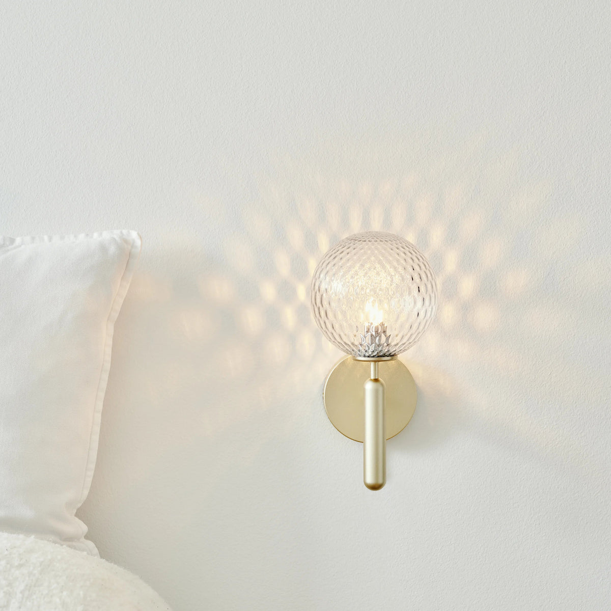 Nuura Miira Wall Light Hard-wired, Brass / Optic Clear - KANSO#Finish_Brass / Optic Clear
