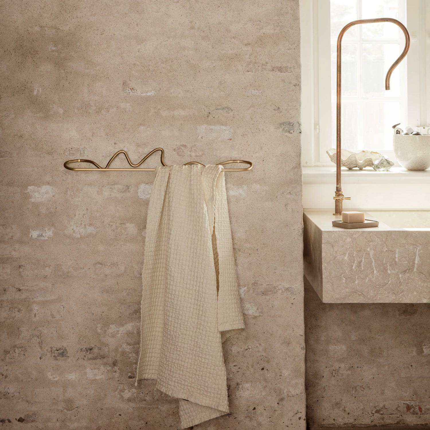 Ferm Living Curvature Towel Hanger Brass - KANSO