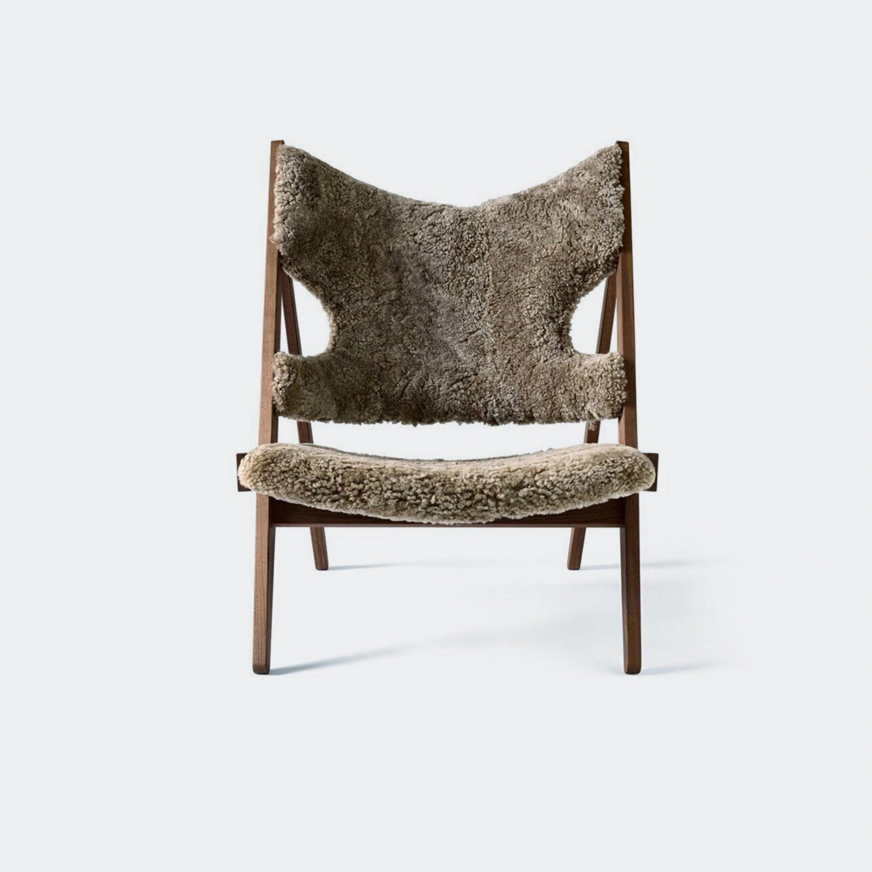 Audo Copenhagen Knitting Chair, Sheepskin Upholstery Made To Order Walnut/Sahara - KANSO