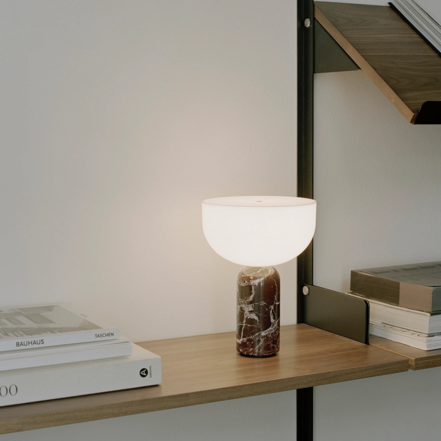 New Works Kizu Table Lamp, Portable Rosso Levanto - KANSO#Color_Rosso Levanto