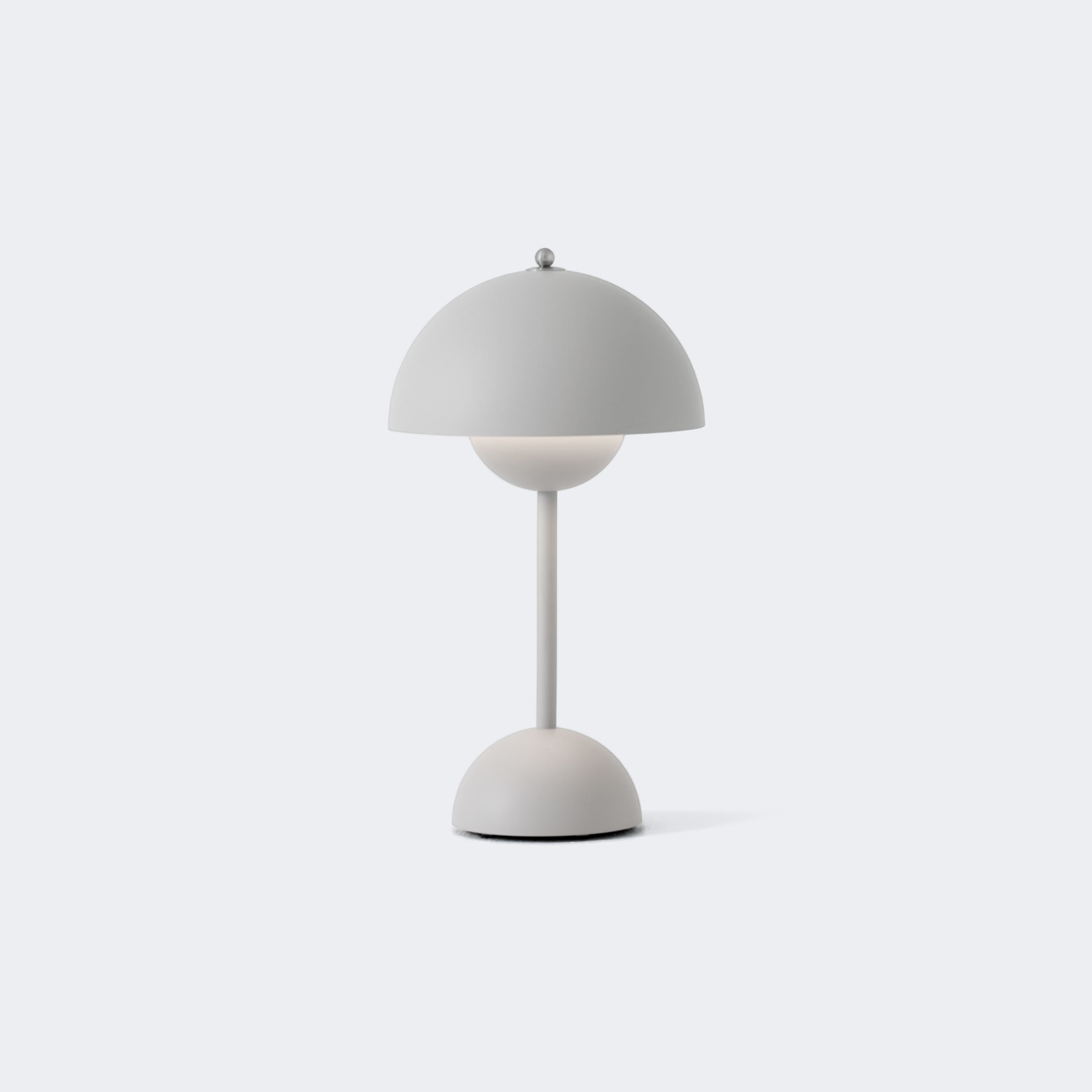 &Tradition Flowerpot VP9 Portable Table Lamp Matte Light Grey - KANSO#Color_Matte Light Grey